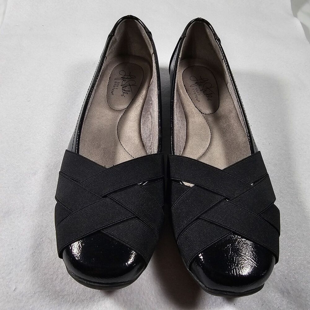 Life Stride Soft Comfort System Womens Black Wedge Slip-On Shoes Size 9M Flat